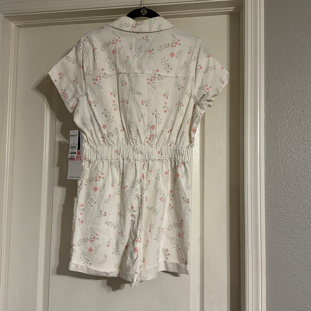 Floral Romper - Picture 4 of 5
